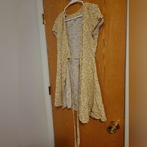 Flower dress, yellow and white, tie, adjustable
